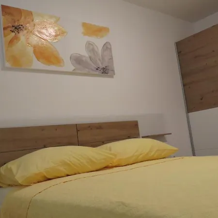 Lucia Apartment *